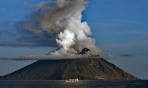 Le Strómboli, volcan le plus actif de Sicile