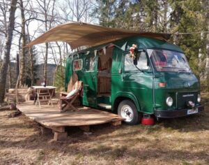 La tendance du moment pou un week-end insolite : partir en camping-car !