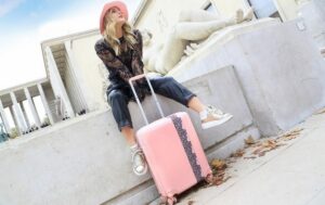 Pourquoi choisir une valise personnalisée pour partir en voyage ?