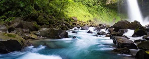 Se baigner au Costa Rica